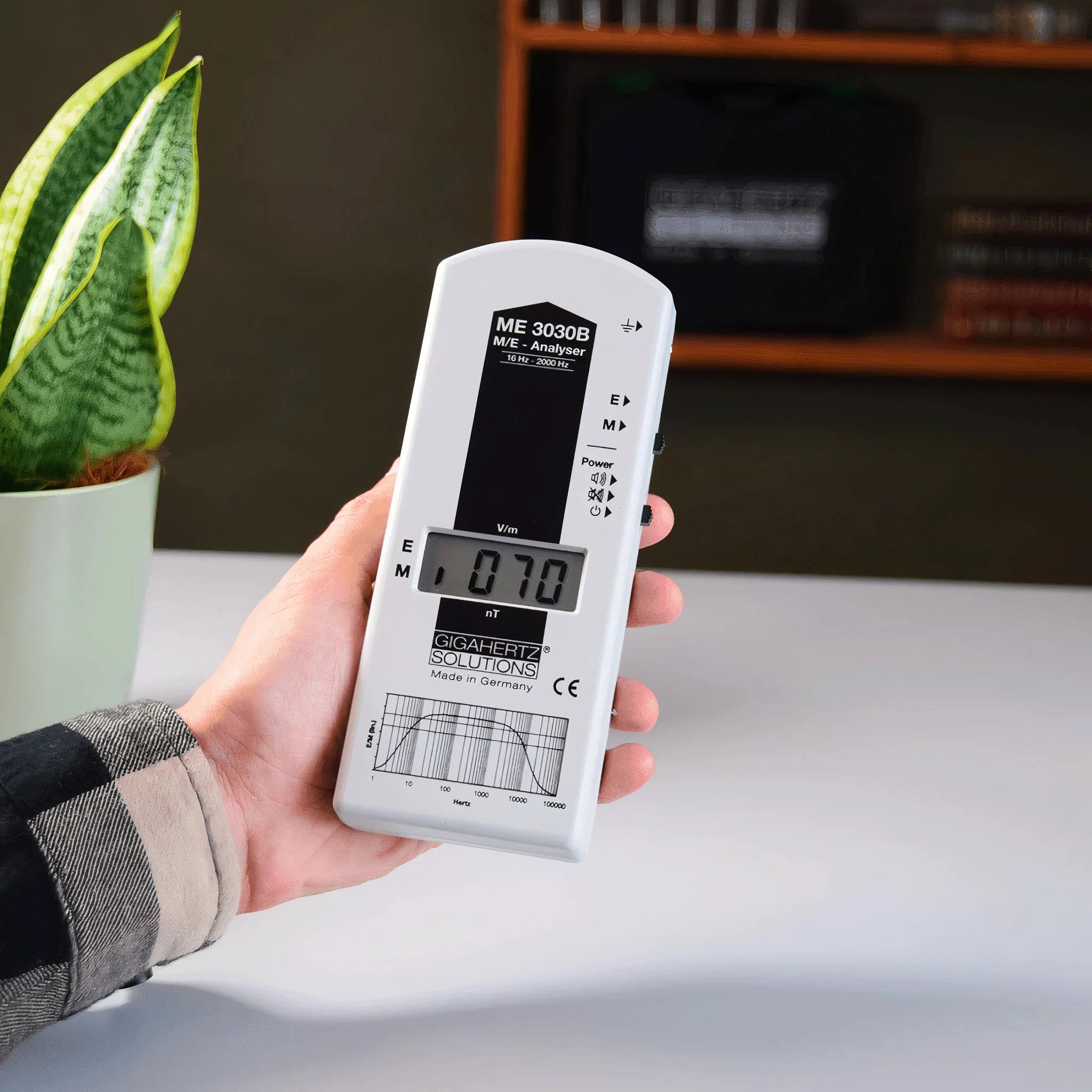 ELF Tester Low Frequency EMF Meter ME3030B 16Hz-2000Hz - Image 2
